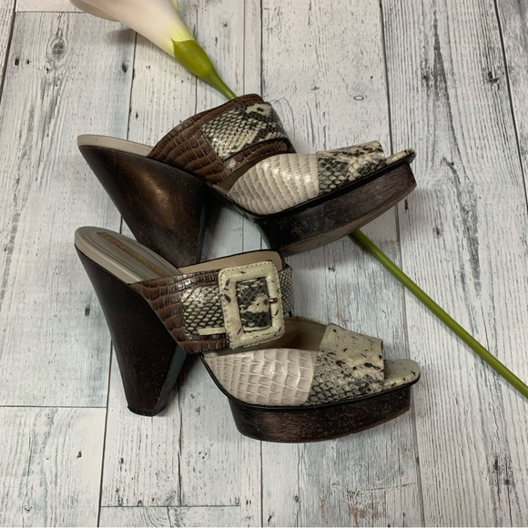 BCBG MAXAZRIA LEATHER SNAKE PRINT PLATFORM HEELS SANDALS SZ 10 - Picture 5 of 12